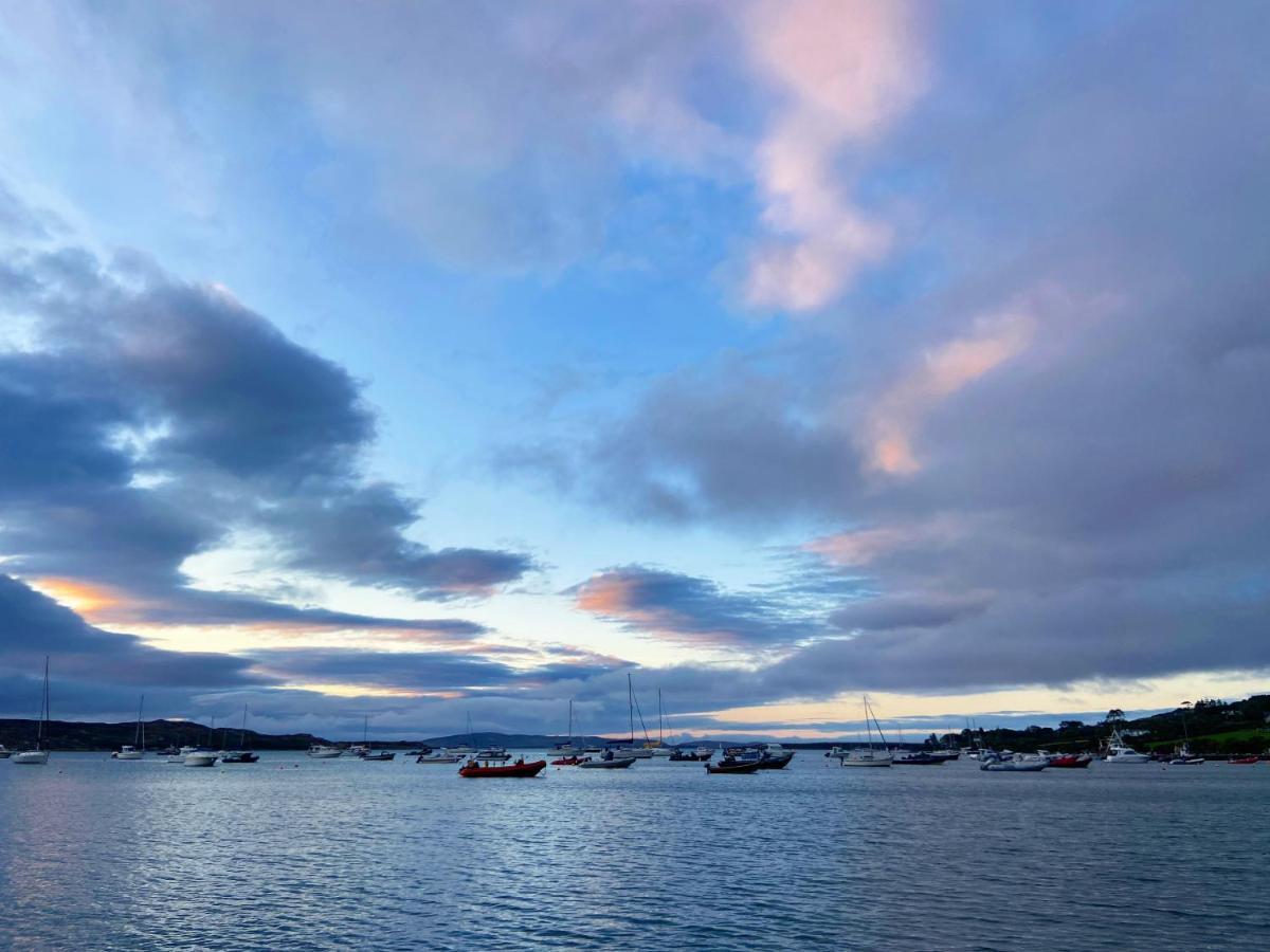 Schull Harbour Hotel & Leisure Centre Exterior photo